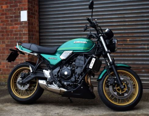 Pyramid Belly Pan '17-'23 Kawasaki Z650/Z650RS | Matte Black