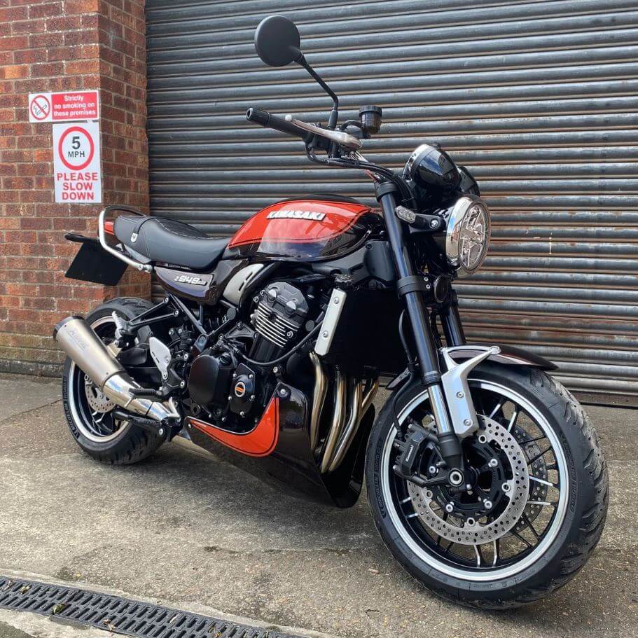 Pyramid Belly Pan '19-'23 Kawasaki Z900 RS | Candytone Blue
