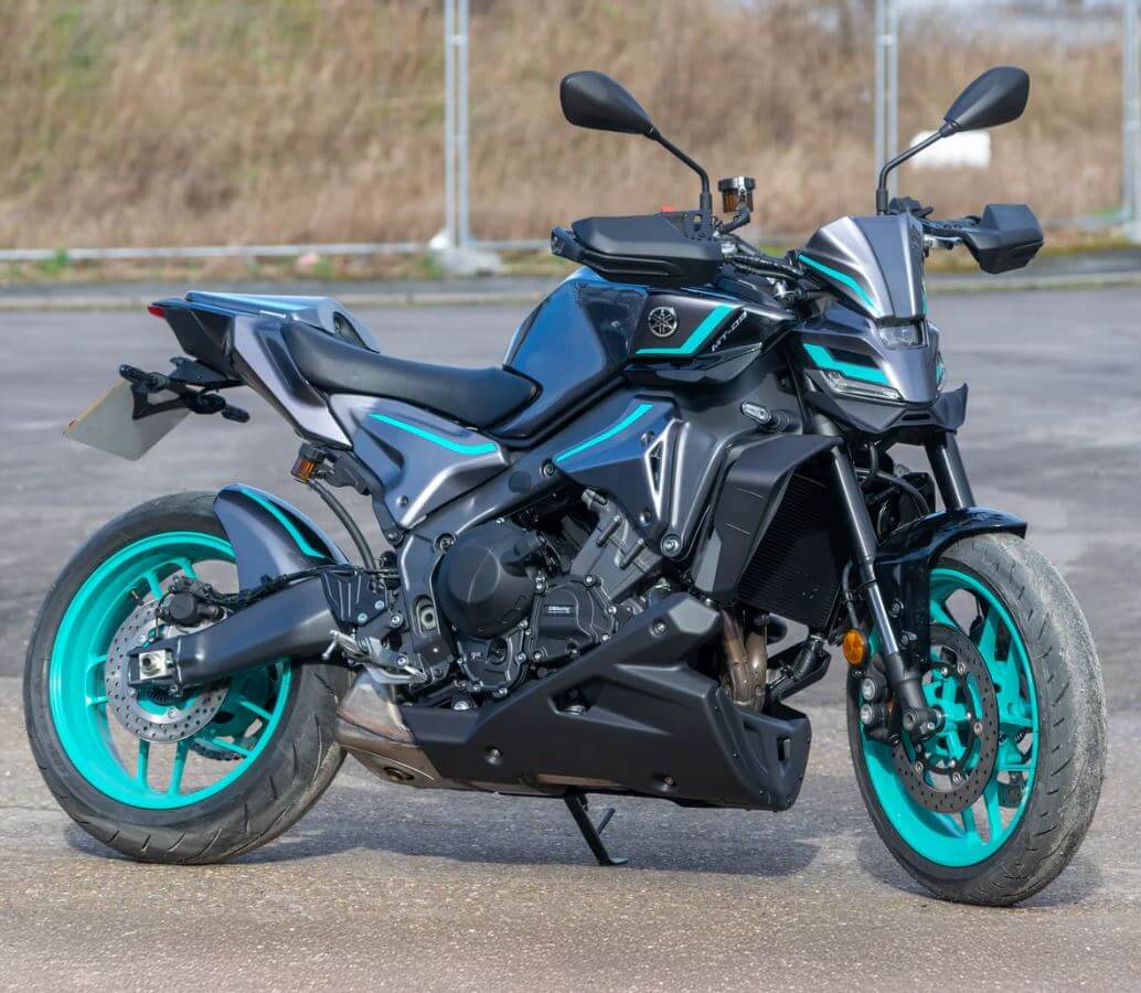 Pyramid Belly Pan 21-25 Yamaha MT-09/SP | Matte Black