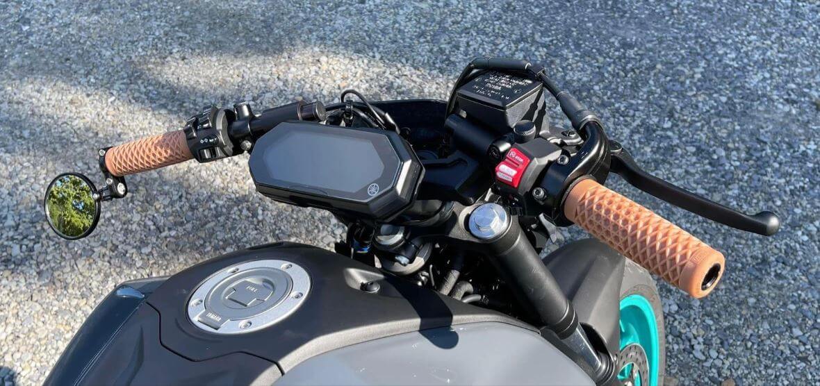 Woodcraft Clip-On Adapter Plate Riser Kit '21-'23 Yamaha MT-07