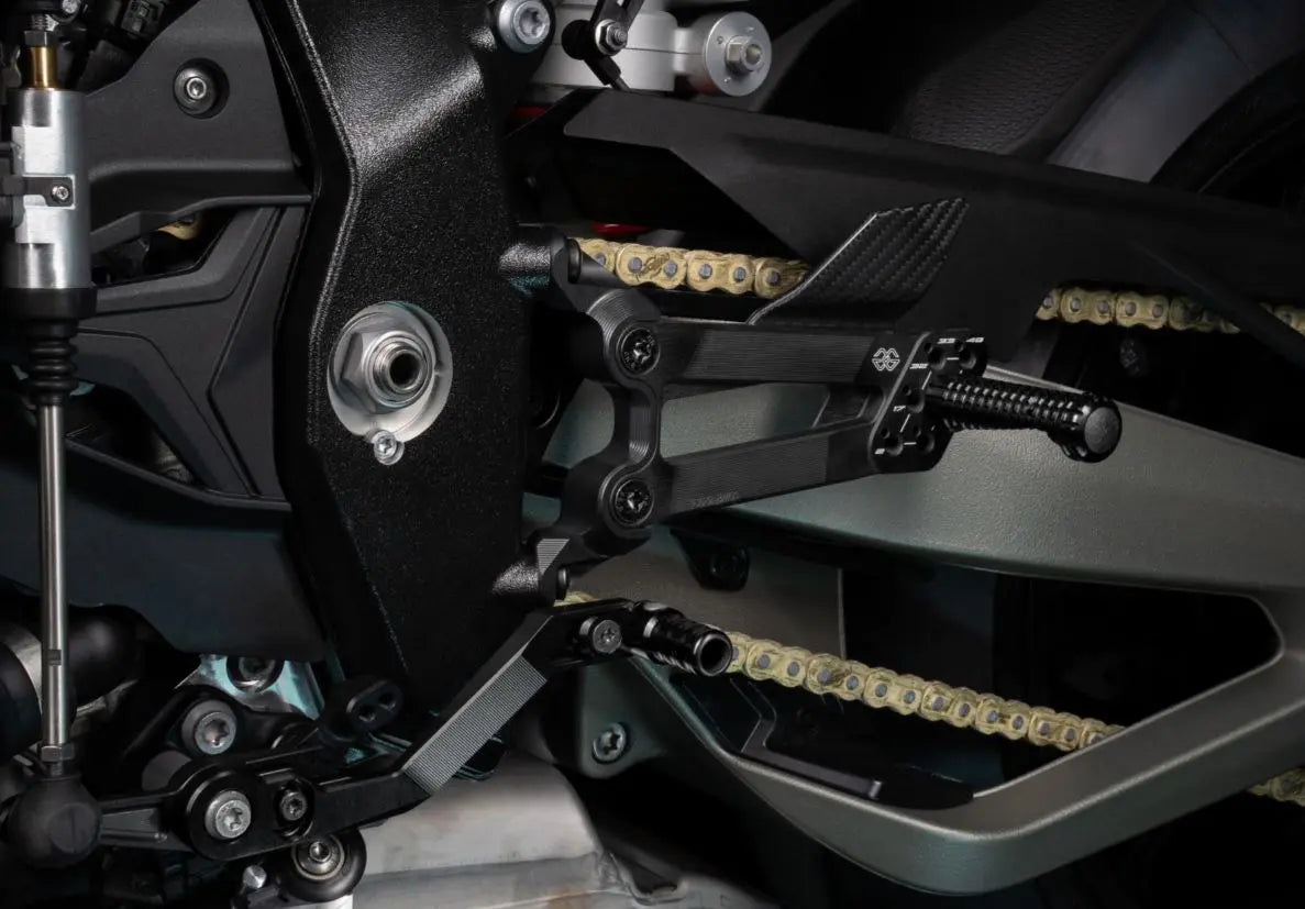 Gilles Tooling FXR Adjustable Rearsets 19-26 BMW S1000RR, 20-26 M1000RR