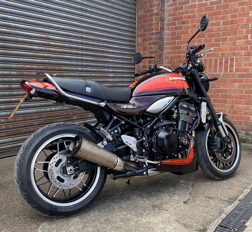 Pyramid Belly Pan '18-'20 Kawasaki Z900RS | Candy Diamond Brown & Metallic Orange