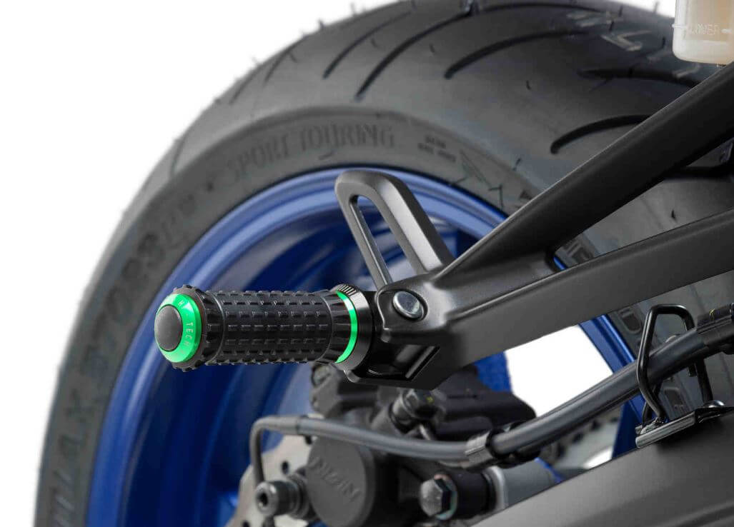 Puig Universal R-Fighter S Footpegs (adapter required)