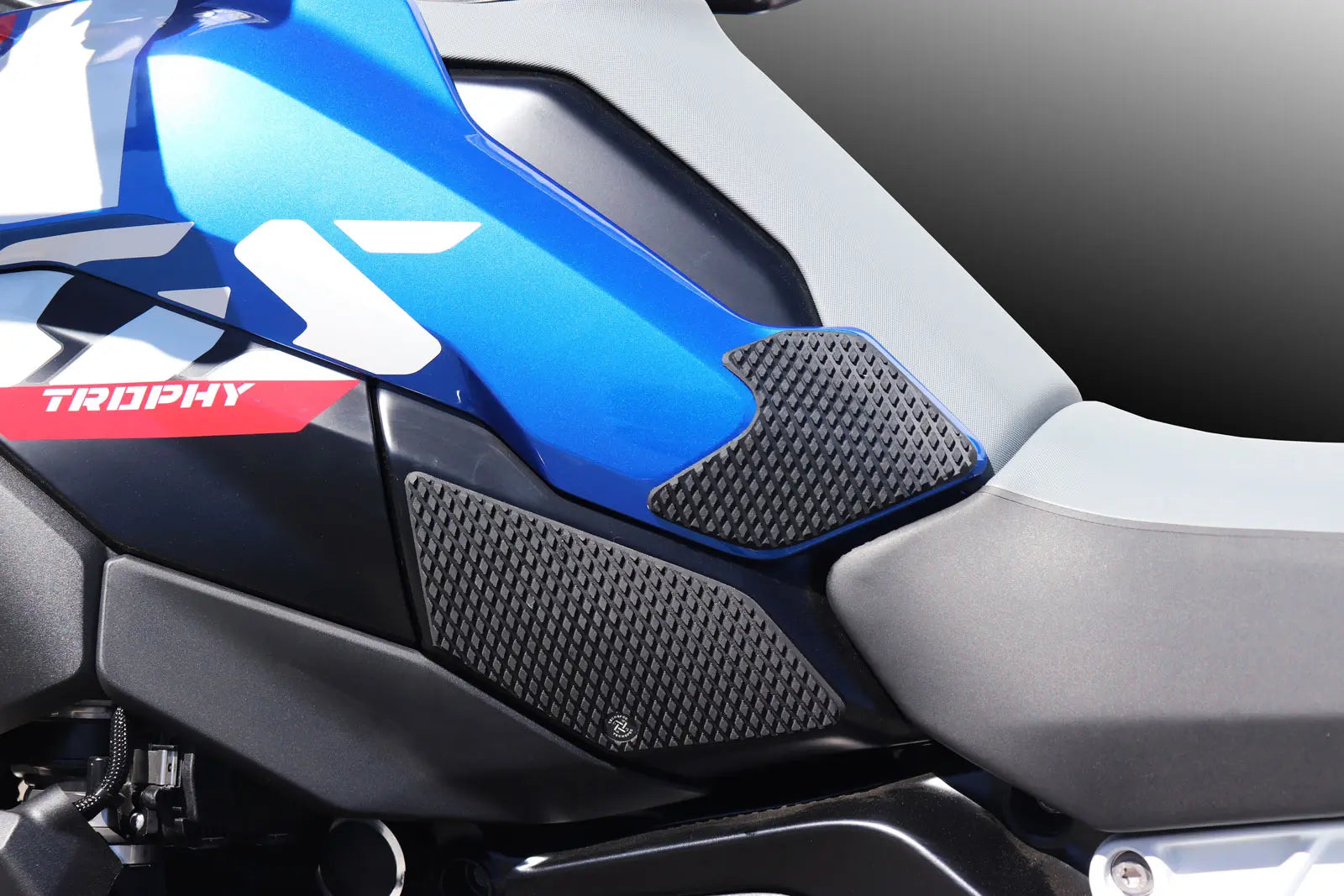TechSpec Snake Skin Tank Grip Pads 24-26 BMW R1300GS