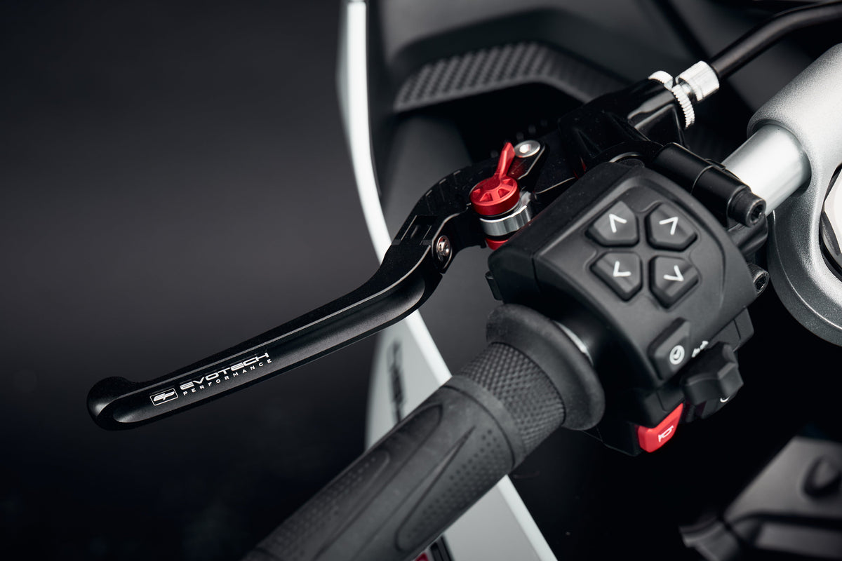 Evo Folding Clutch and Short Brake Lever Set for the Triumph Trident 660