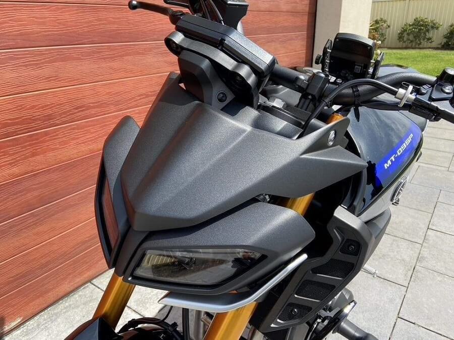 Pyramid Fly Screen '17-'20 Yamaha MT-09 | Matte Black