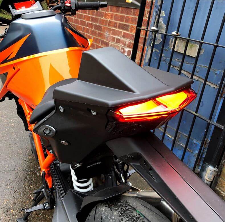 Pyramid Seat Cowl '20+ KTM 1290 Superduke R