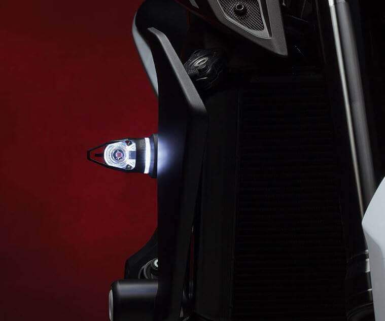 CLA レアーズ COMPETITION LICENSE YAMAHA TST Industries Mech-GTR Front LED Turn Signals for Yamaha FZ