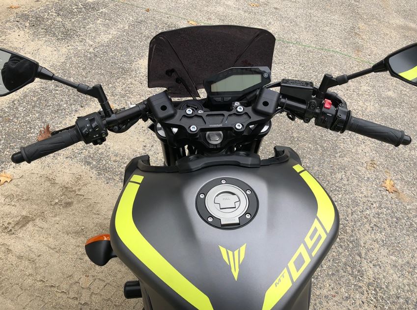 Woodcraft Clip-On Adapter Plate Riser Set 18-23 Yamaha MT-09