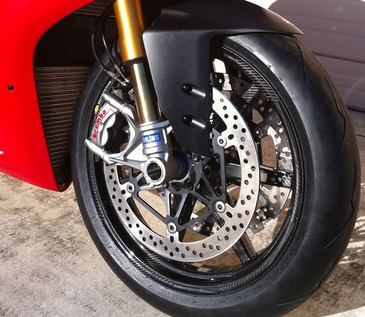 BST 3.5" x "17 Carbon Fiber Front Wheel for 2012-2014 Ducati 1199 Panigale