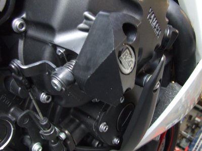 R&G Racing Engine Case Slider (RHS Clutch) 2007-2014 Yamaha YZF R1
