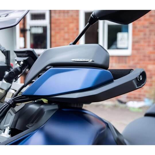 Pyramid Handguard Extensions Yamaha Tracer 900 GT '18-'20 | Matte Black