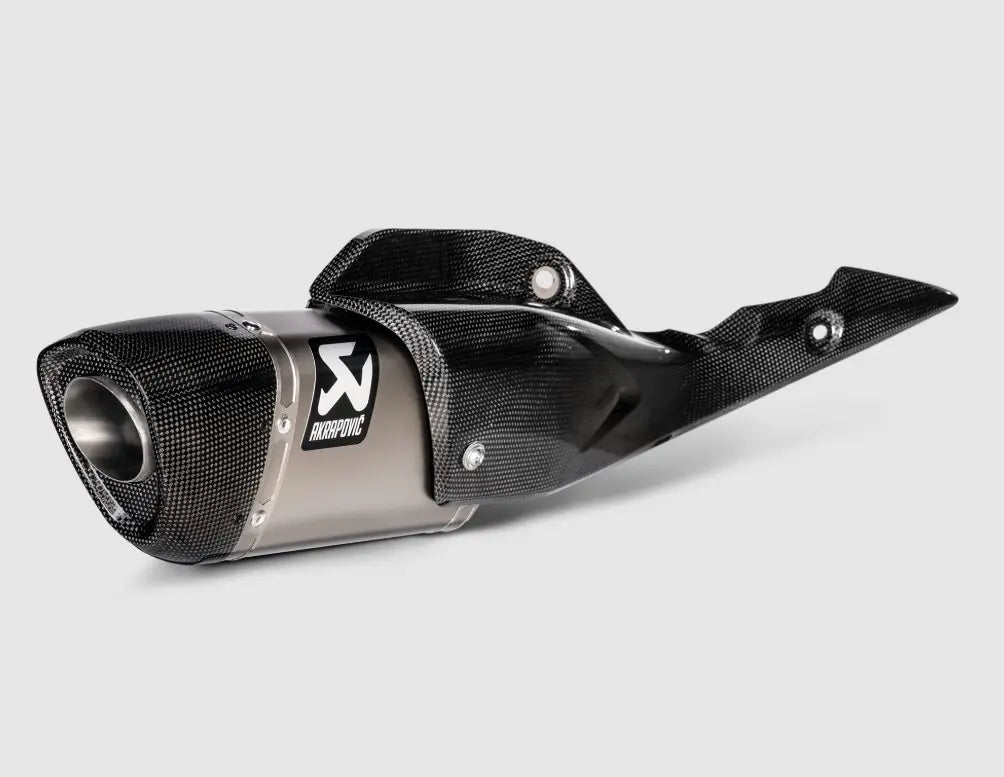 Akrapovic Slip-On Line (Titanium) Exhaust 22-26 Suzuki GSX-S1000/1000GT/950