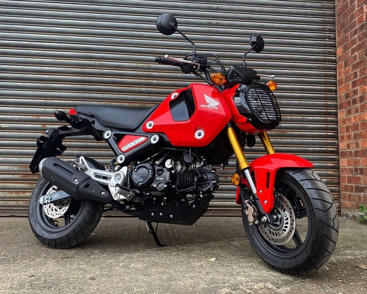 Pyramid Engine Plate Honda Grom '21-'23 | Matte Black
