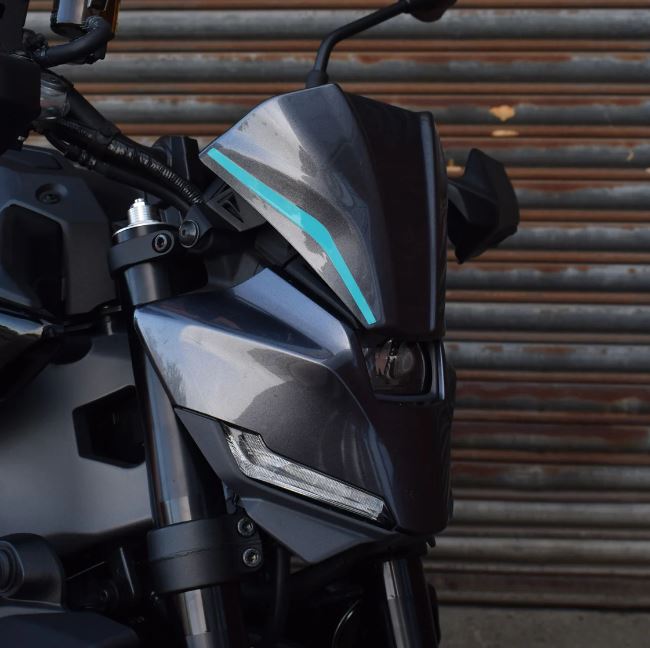 Pyramid Fly Screen 24-25 Yamaha MT-09 | Midnight Cyan