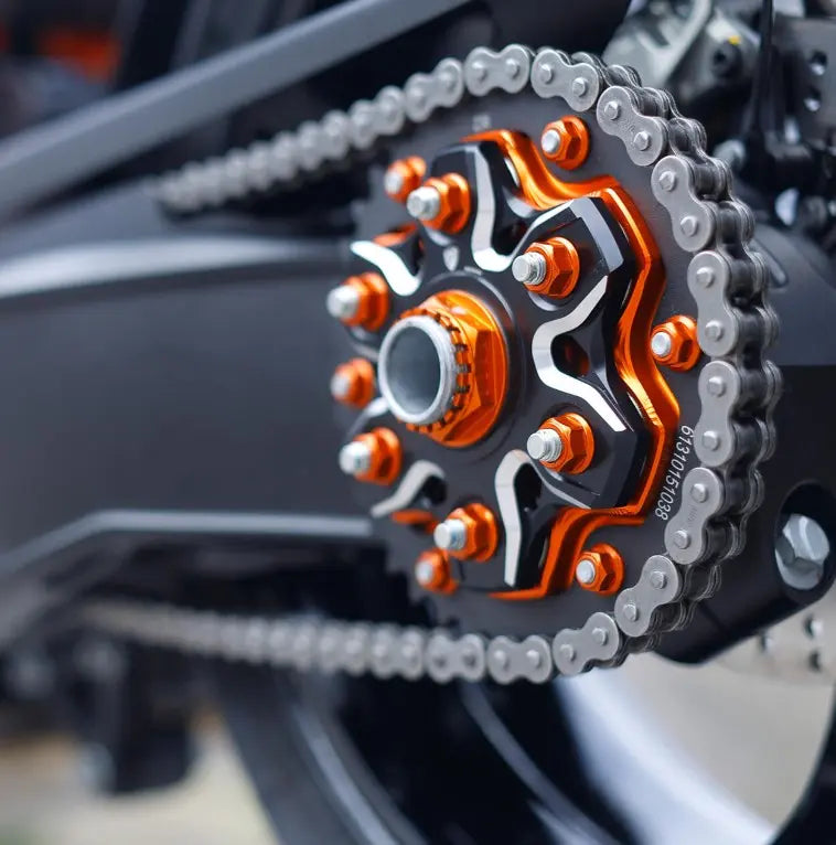 CNC Racing LHS Rear Wheel Nut 14-25 KTM 1290/1390 Super Duke R | M35x1,5