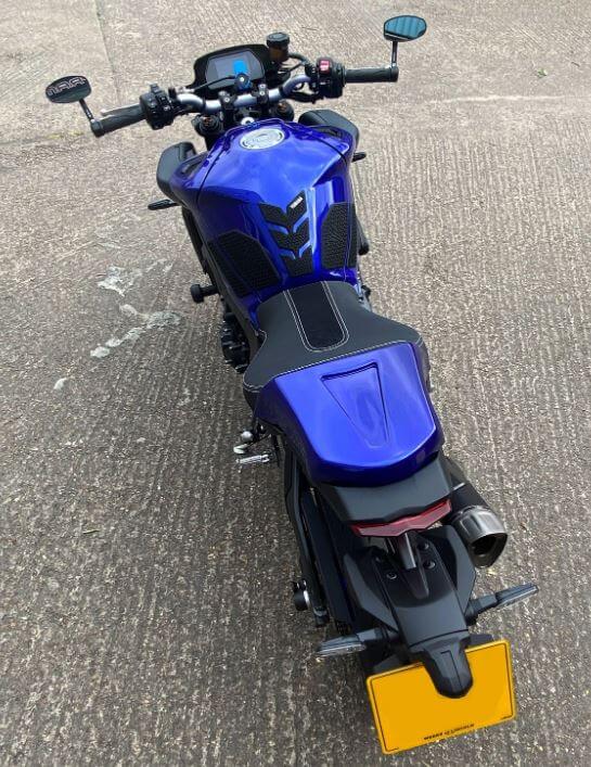 Pyramid Comfort Seat Cowl '22-'23 Yamaha MT-10 SP | SP Colours