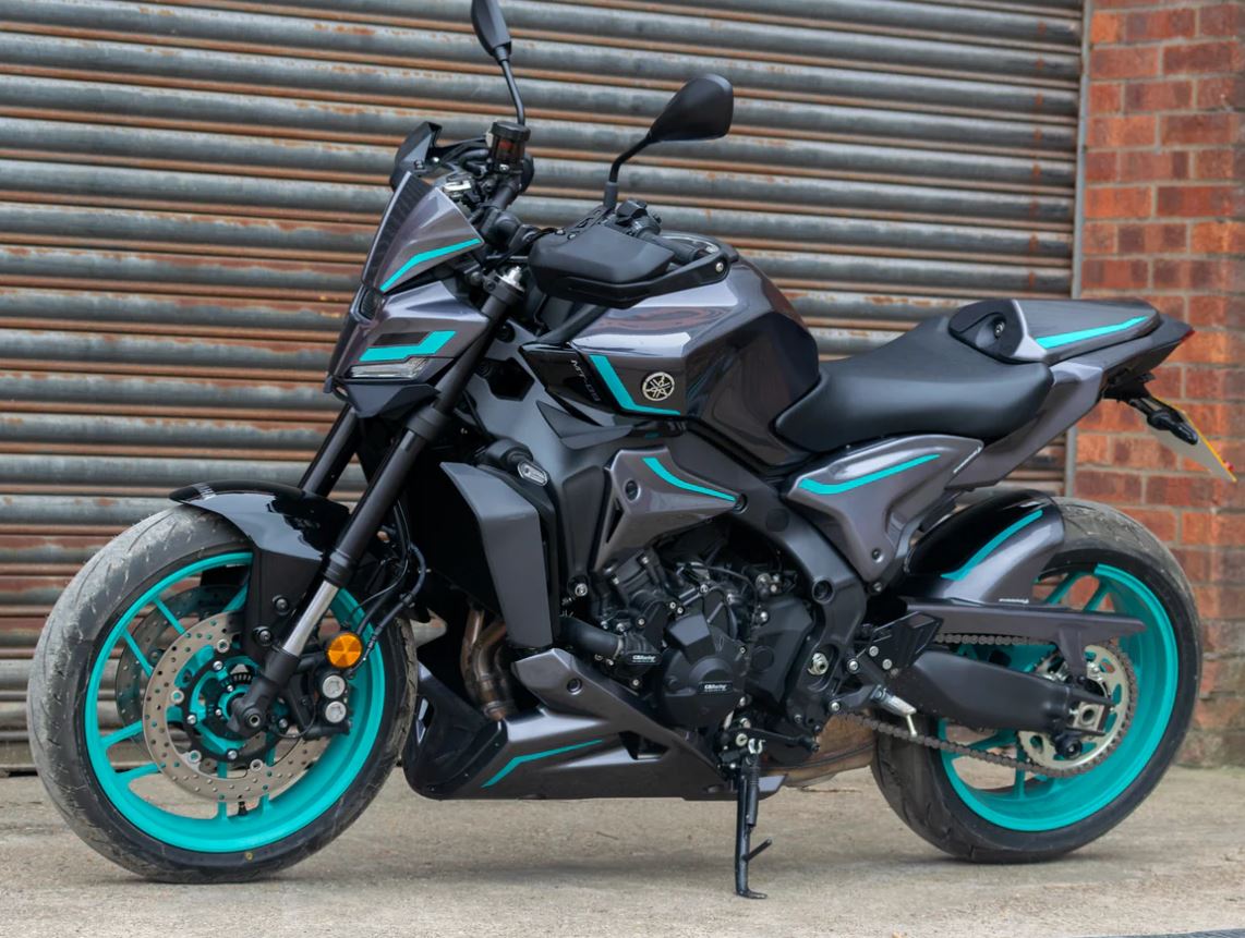 Pyramid Belly Pan 21-25 Yamaha MT-09 | Yamaha Blue
