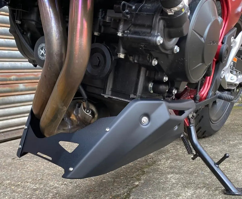 Pyramid Belly Pan 23-25 Honda CB750 Hornet | Matte Black