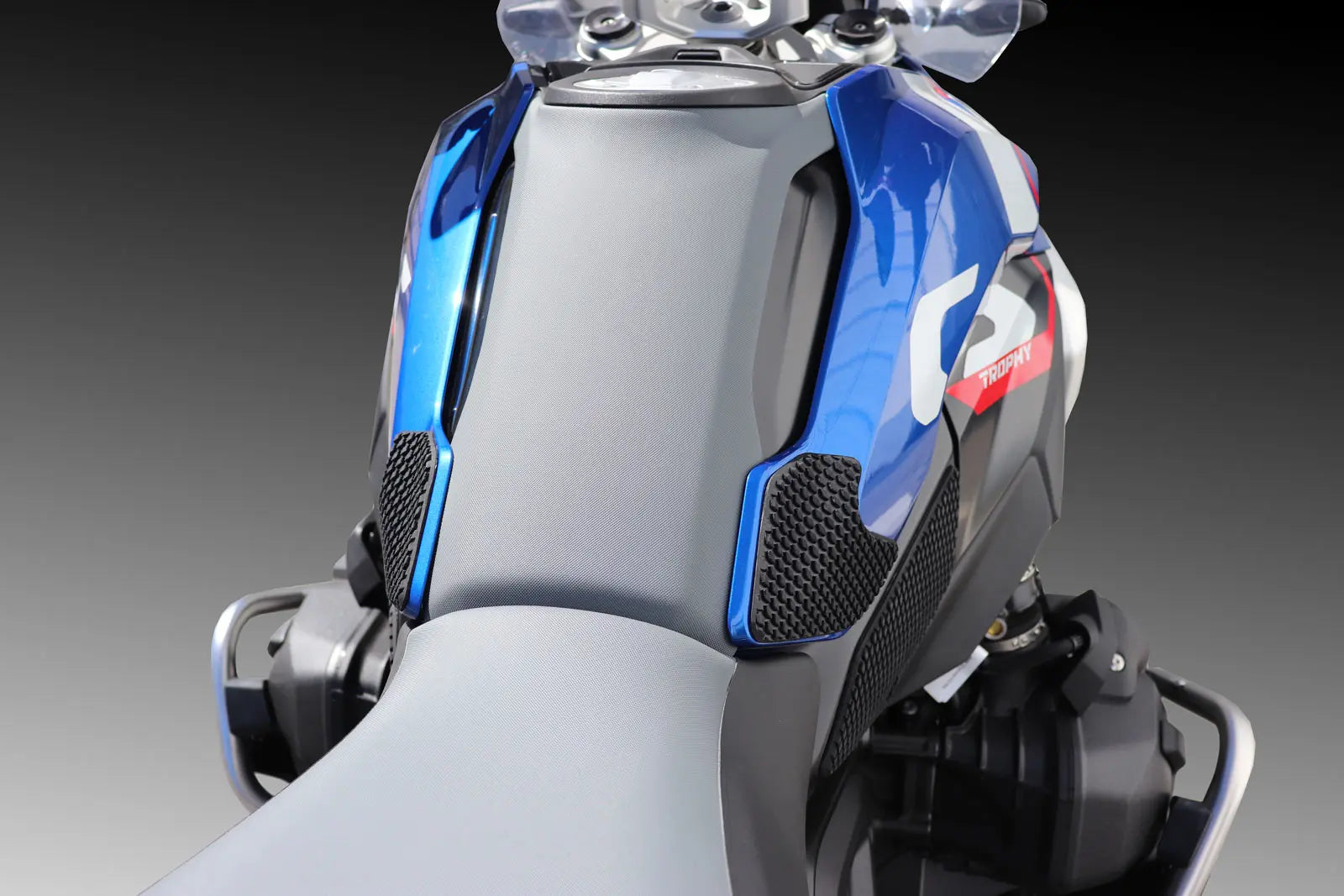 TechSpec Snake Skin Tank Grip Pads 24-26 BMW R1300GS