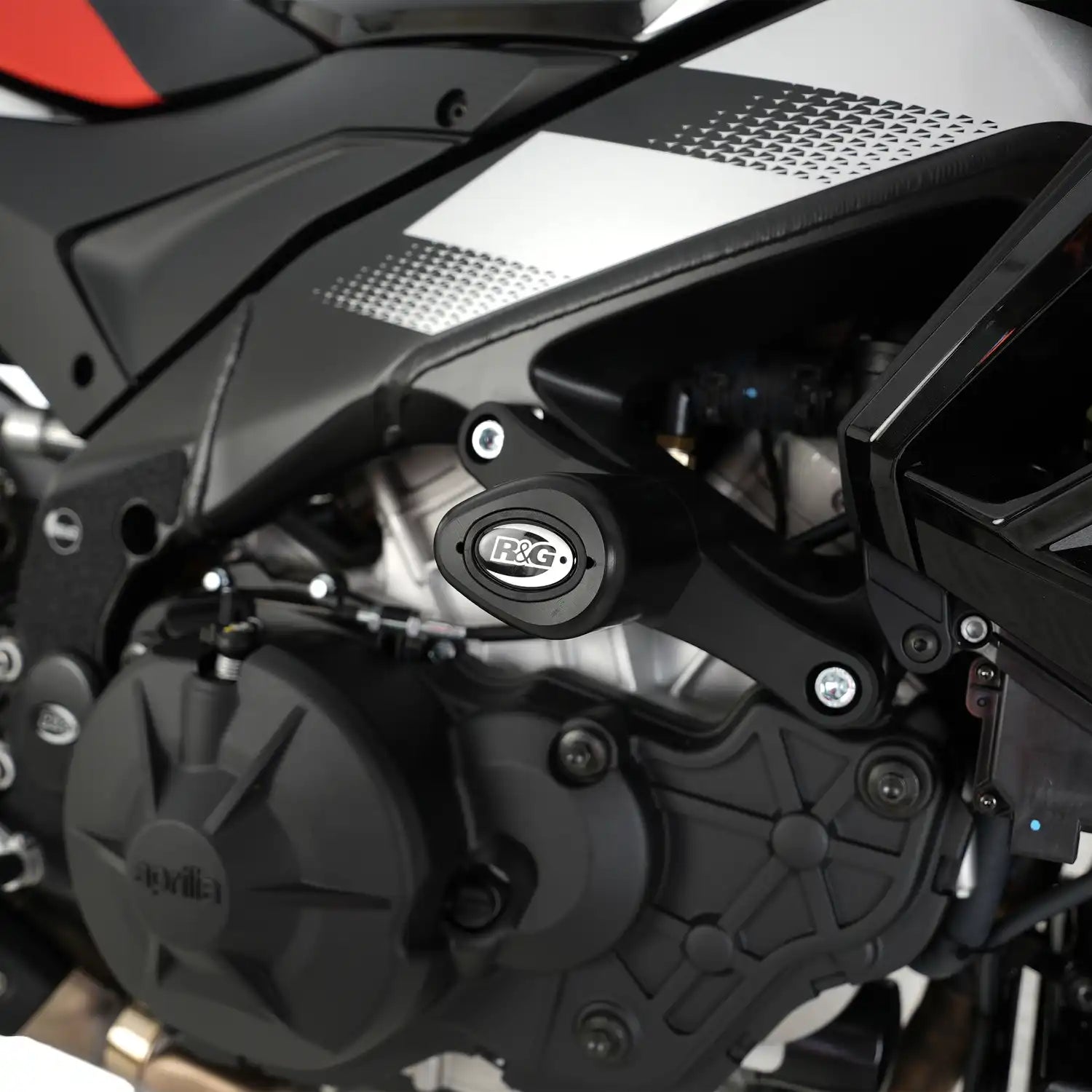 R&G Aero Frame Sliders 09-24 Aprilia RSV4/R/Factory, 15-19 RSV4 RR/RF 