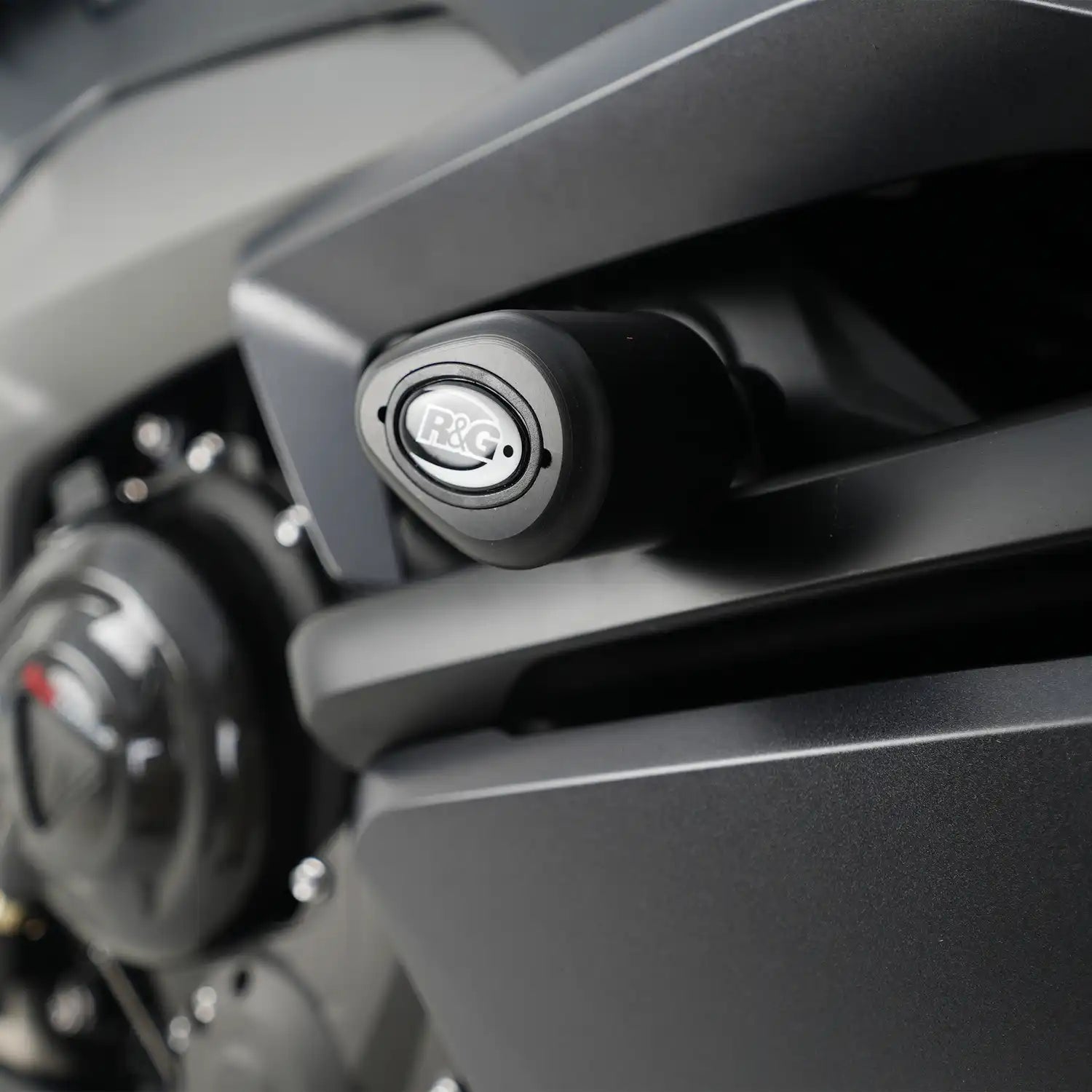 R&G Racing Aero Style Crash Protectors 24-26 Triumph Daytona 660