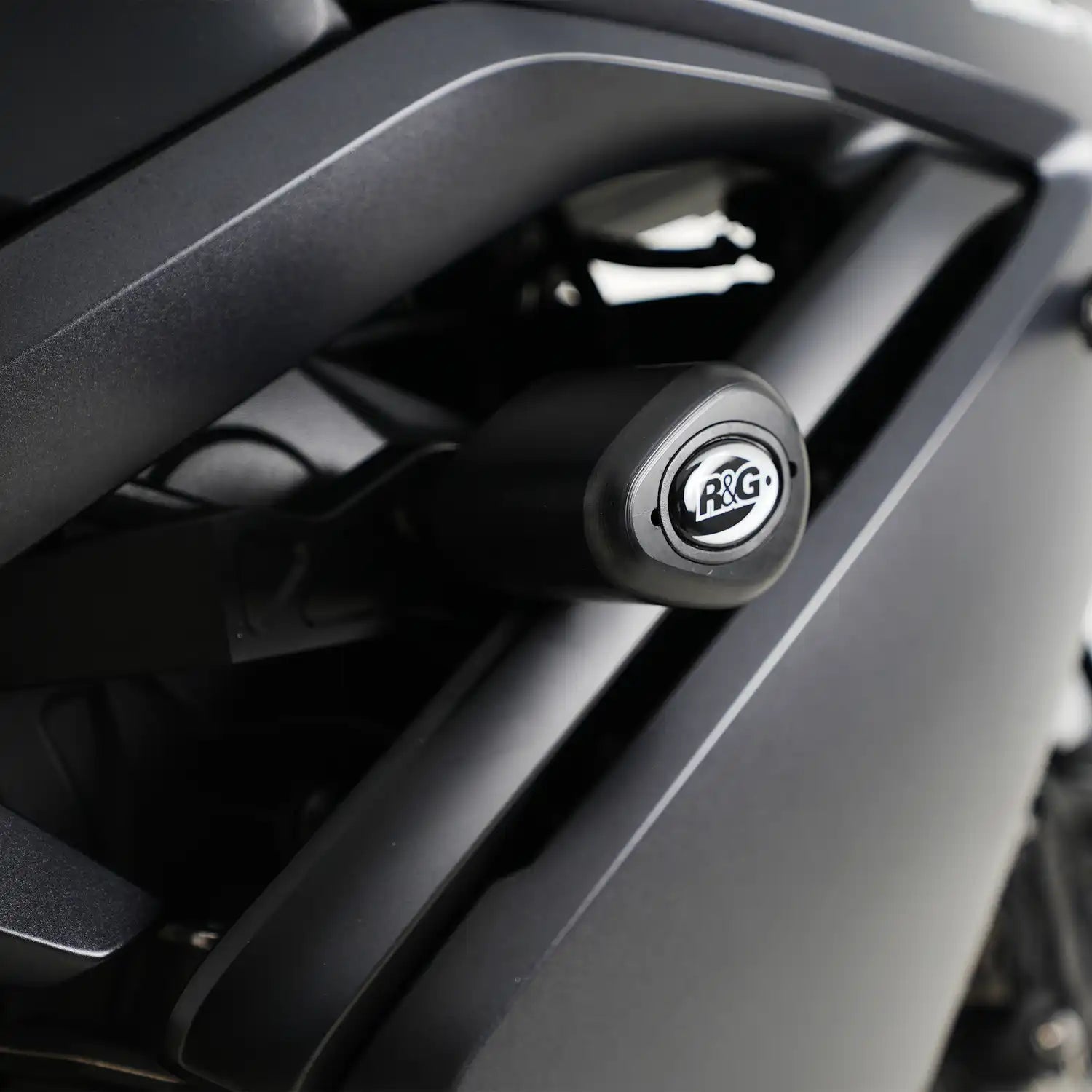R&G Racing Aero Style Crash Protectors 24-26 Triumph Daytona 660
