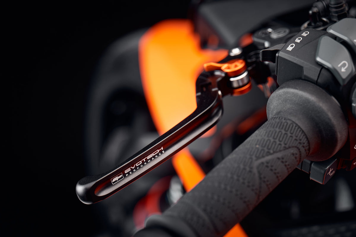 Evotech Performance Evo clutch lever fitted