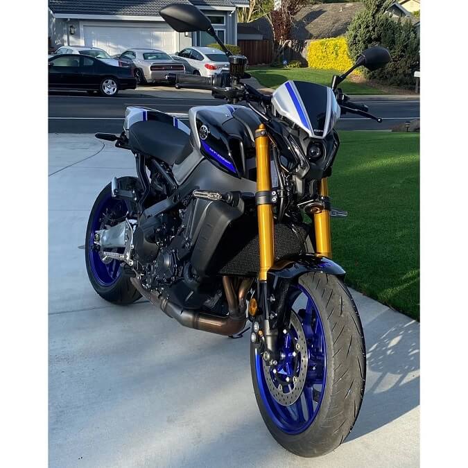 Pyramid Fly Screen '22-'23 Yamaha MT-09 | SP Colours