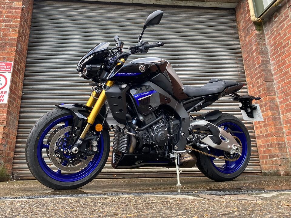 Pyramid Belly Pan '16-'23 Yamaha MT-10 | Gloss Black