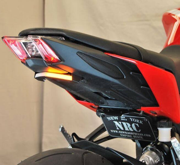 Fender Eliminator/Tail Tidy For The Yamaha FZ-09 / MT-09 - OEM Licence Plate Light Version, Bumpers & Fenders - Canada