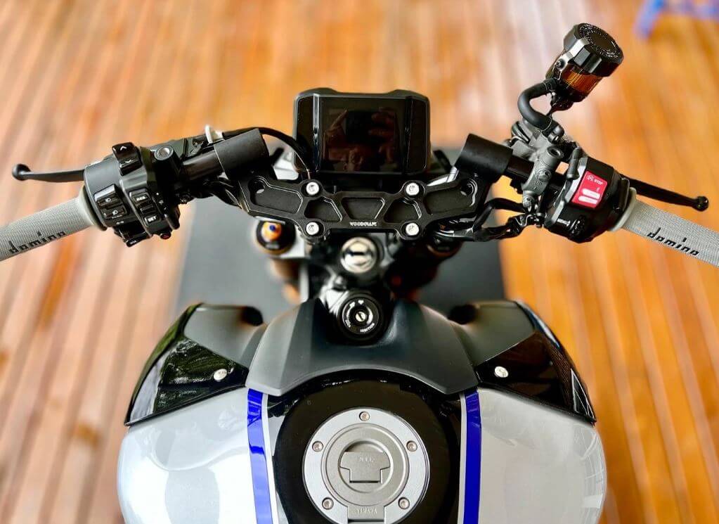 Woodcraft Clip-On Adapter Plate Riser Set 18-23 Yamaha MT-09/XSR900