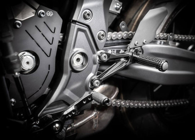 Gilles Tooling FXR Adjustable Rearsets '22- Yamaha R7