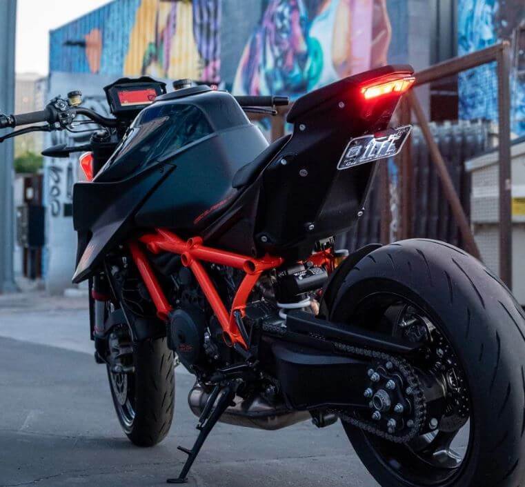 Custom LED Ultimate Stealth License Plate Bracket '20-'23 KTM 1290 Super Duke R