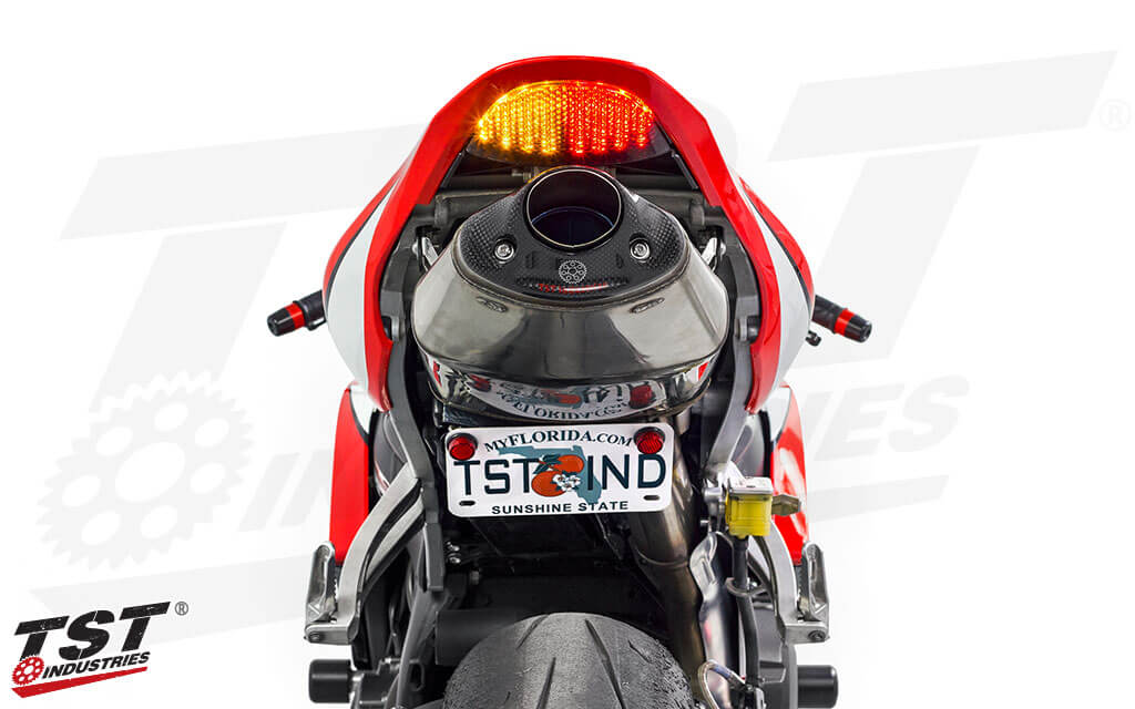 CBR600RR TSTテールランプ Amazon | TST CBR600RR (13-23) ウィンカー内蔵 LEDテールライト