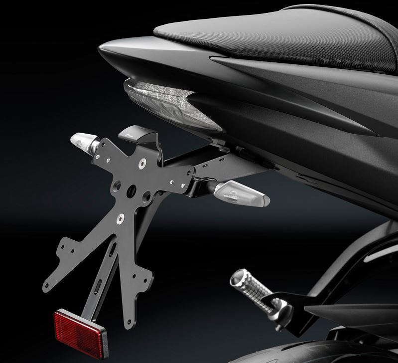 Rizoma "FOX" License Plate Support 2015-2017 Suzuki GSX-S1000/F