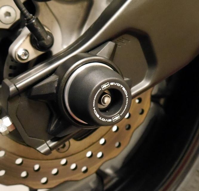 Evotech Performance Rear Axle Sliders '14+ Yamaha FZ/MT-07, '16+ XSR700, '19+ Tenere 700, '21+ R7